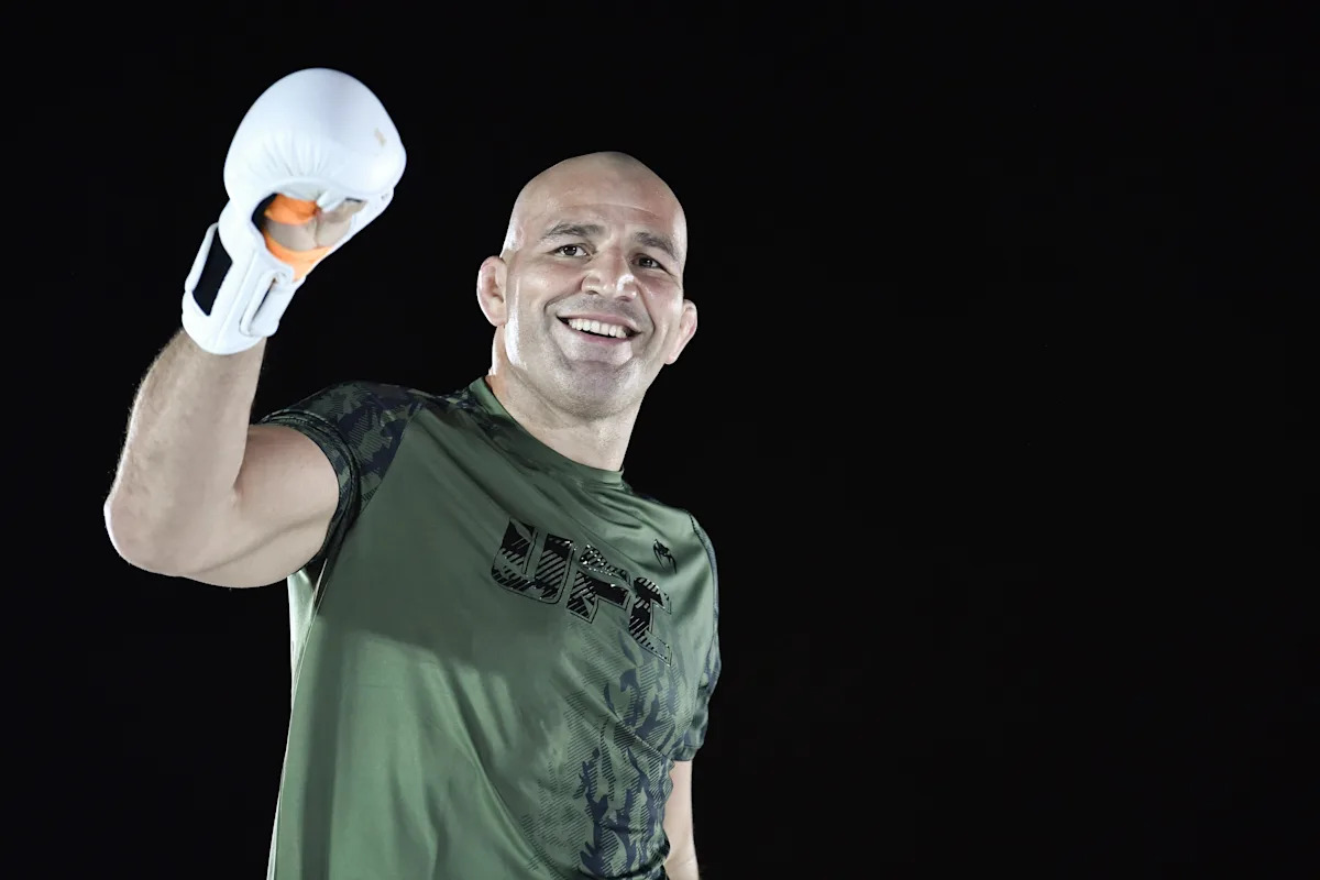 Former UFC light heavyweight champions Glover Teixeira and Mauricio Rua will collide atop the upcoming Spaten Fight Night 3 event on Sat., Aug. 29, 2026 in São Paulo, Brazil, according to a report from Sherdog.com. The bout will be contested under boxing rule…
