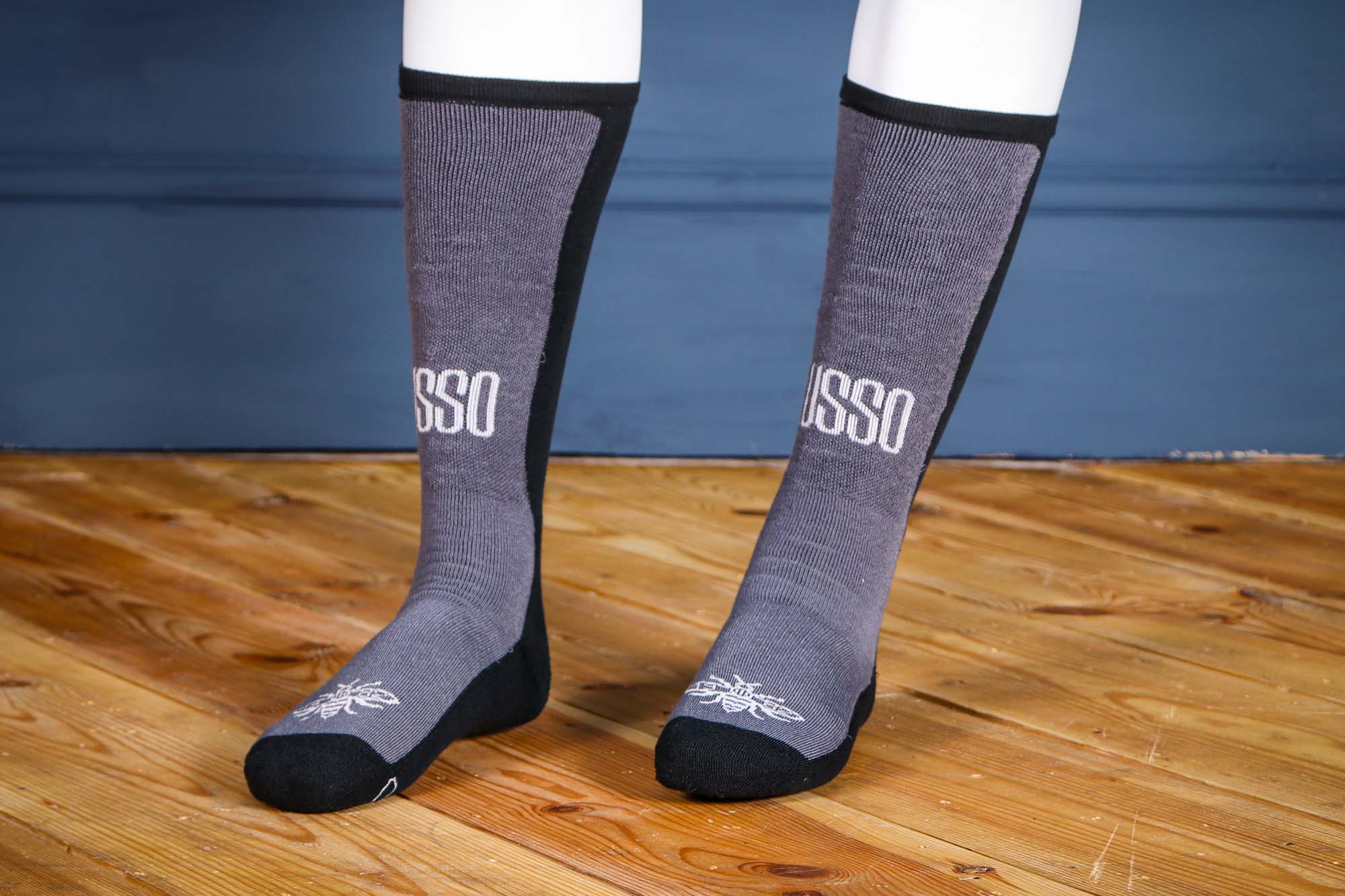 The Lusso Paragon Deep Winter Socks might just be the last winter sock you ever purchase (unless you get two pairs, like me). These knee-length versions give you extra warmth for particularly cold toes, but thanks to the great breathability they’re usable in …