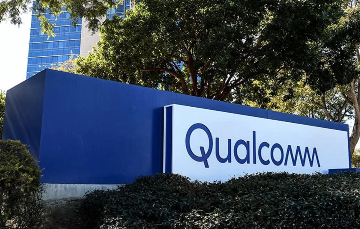 Shares of Qualcomm (NASDAQ:QCOM) are down 8% to $201 in Tuesday morning trading, while Marvell Technology (NASDAQ:MRVL) shares are off 10% to $260. The catal...