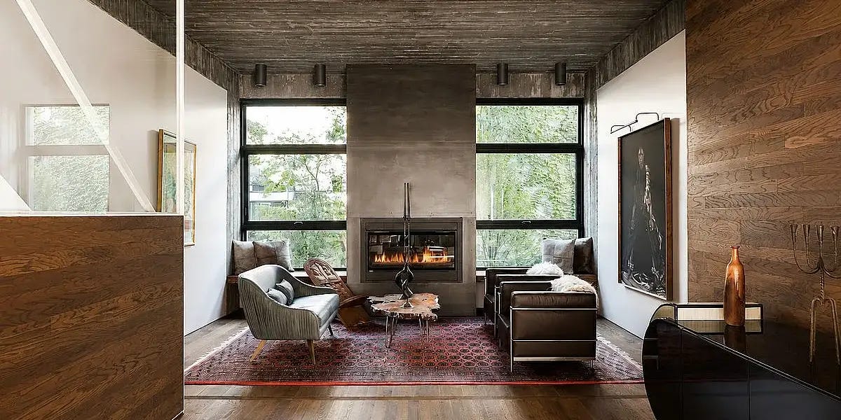 A Brooklyn home seller is seeking Anthropic shares or bitcoin for a $5.99M property, reflecting AI equity's rise in real estate transactions.