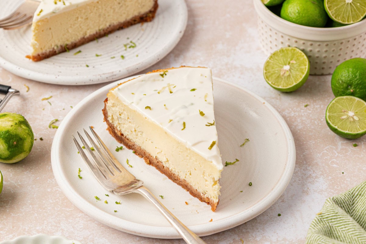 Creamy, tangy, and packed with bright key lime flavor, this Key lime cheesecake is a must-bake for citrus lovers. A simple graham cracker crust and a light sour cream topping make the perfect complement to the bold filling. If you’re a fan of bold citrus dess…