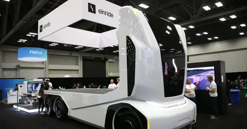 Einride's Nasdaq debut highlights growing investor confidence in autonomous electric trucking, potentially accelerating industry innovation and adoption.
The post Einride surges over 70% in Nasdaq debut after SPAC merger appeared first on Crypto Briefing.