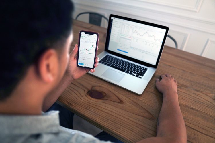 Klarna Group (NYSE:KLAR) is one of the best growth stocks under $20 to buy. On May 28, Klarna partnered with the global mobility platform Arrive to integrate...