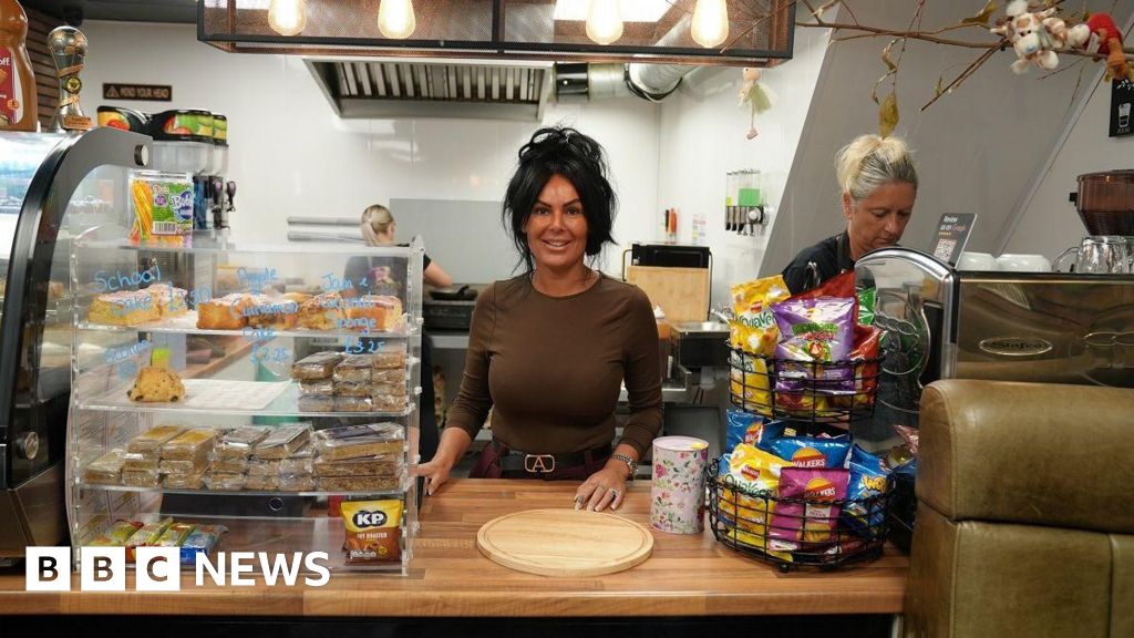 In conversations with residents, business owners and campaigners in Makerfield, the BBC found a mixed mood.